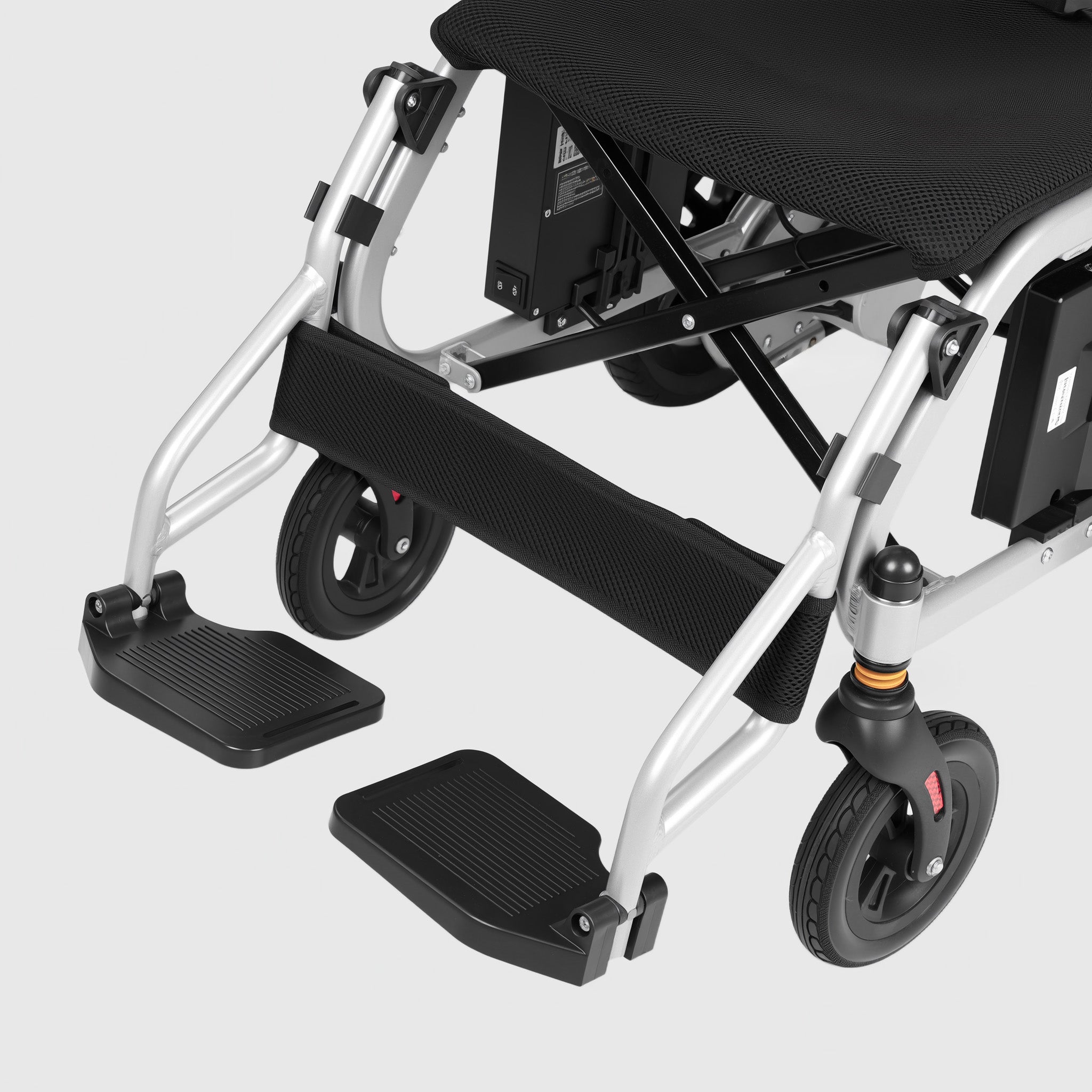 0812-S01 — Compact Traveller